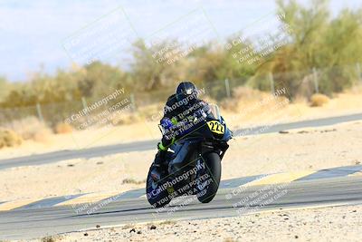 media/Jan-16-2022-CVMA (Sun) [[7f3d92989d]]/Race 3 Amateur Supersport Middleweight/